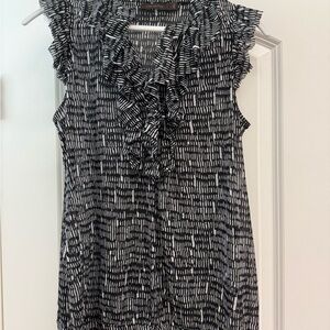 Sleeveless Ruffle V-Neck Patterned Women's Top - Black & White